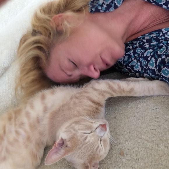 Never turn your back on love............ - Picture 1 of 1